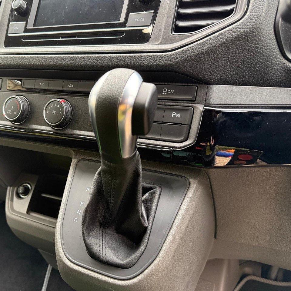 For MAN TGE RHD Lower Dash Styling Trims - Gloss Black (Set of 6) | Van-X