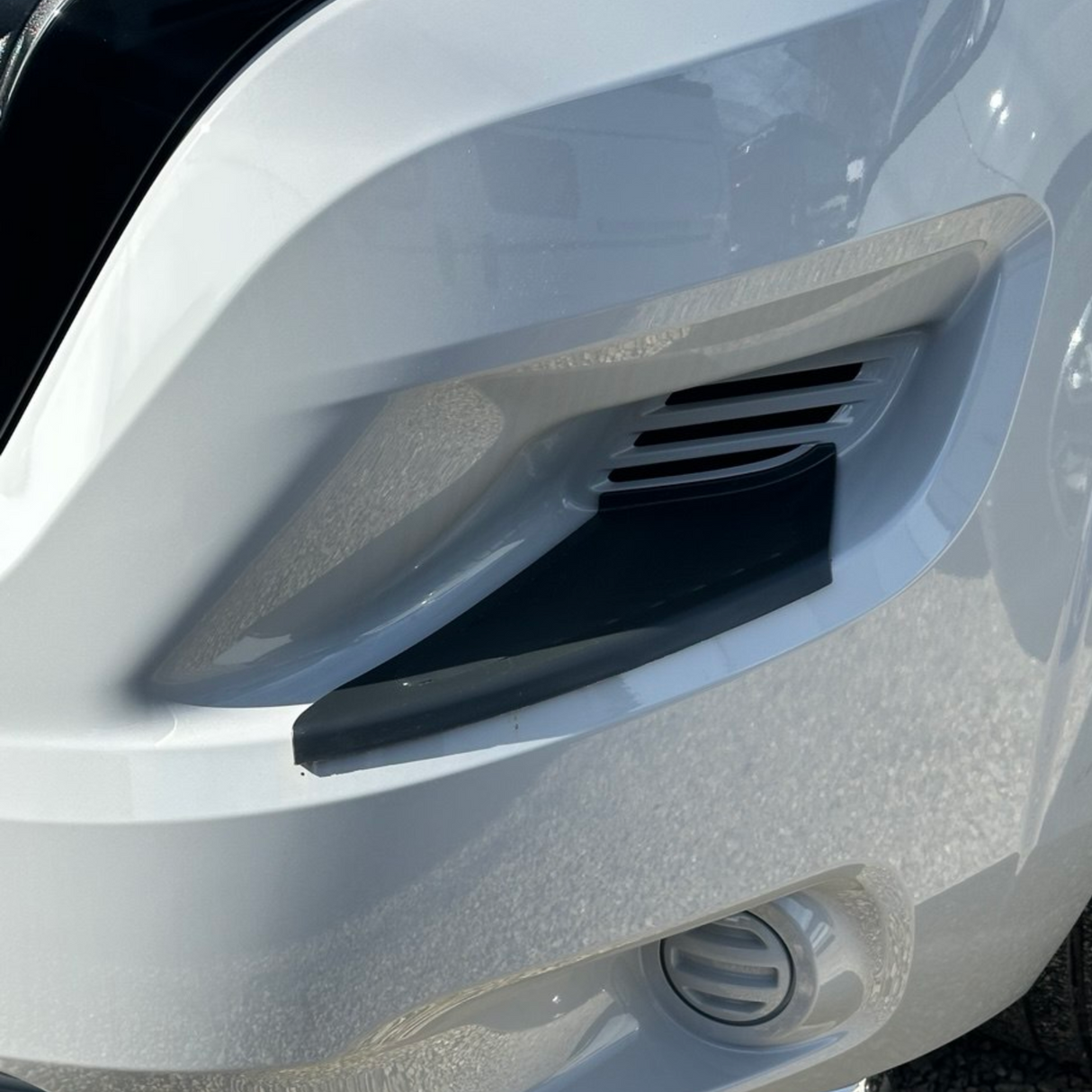 Airson Dìonadairean Plàta-coise Bampair Aghaidh Vauxhall Movano – Dubh, Seata de 2 | Van-X