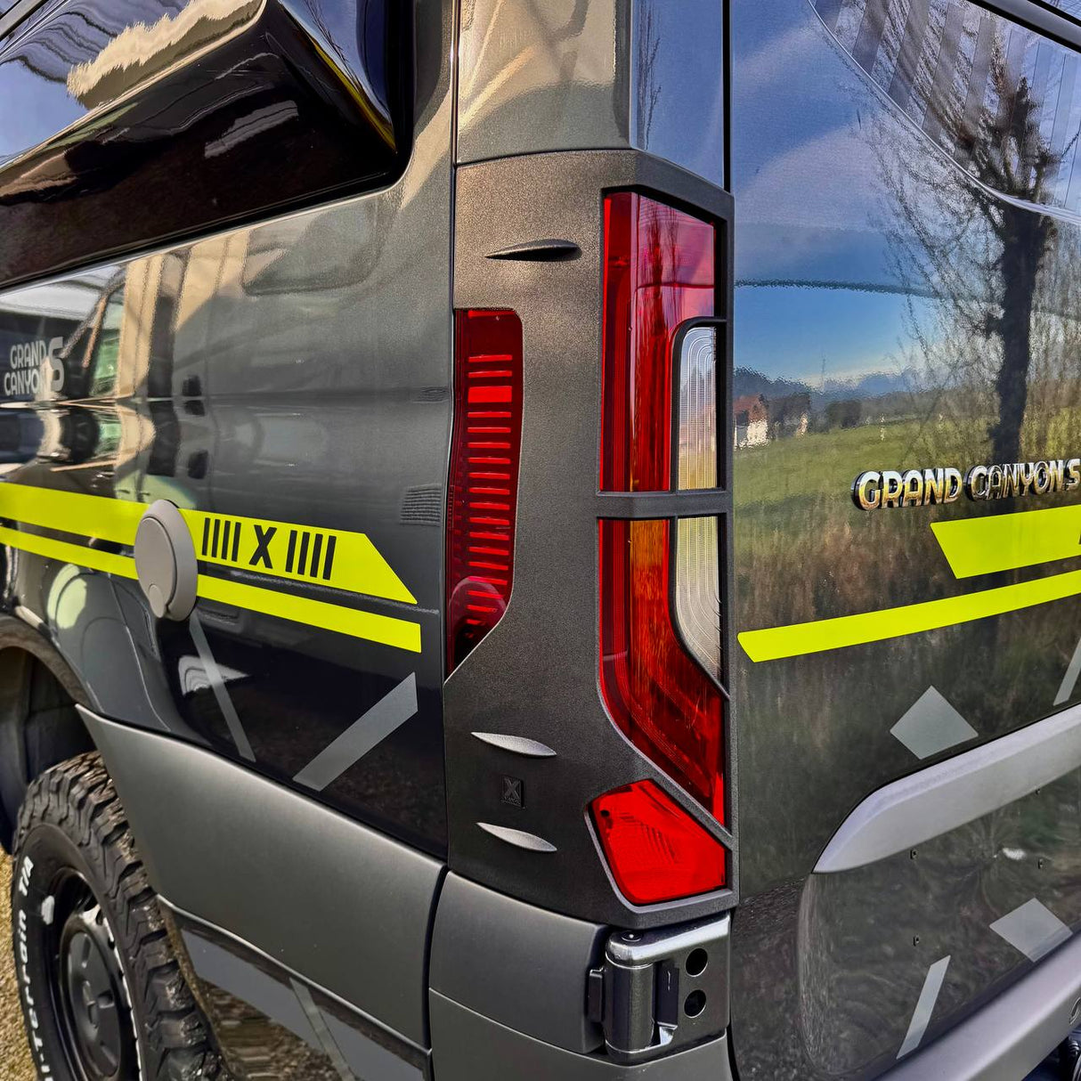 For Mercedes-Benz Sprinter Dodge 907 Rear Light Guards | Tail Light Protectors for Sprinter Vans – Van-X