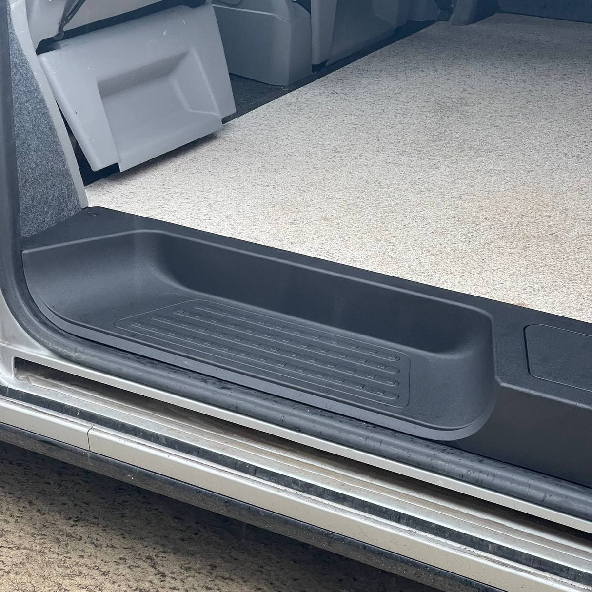 For VW T5, T5.1 Transporter Side Loading Door Step V3 17mm Extra Deep with Storage Compartment