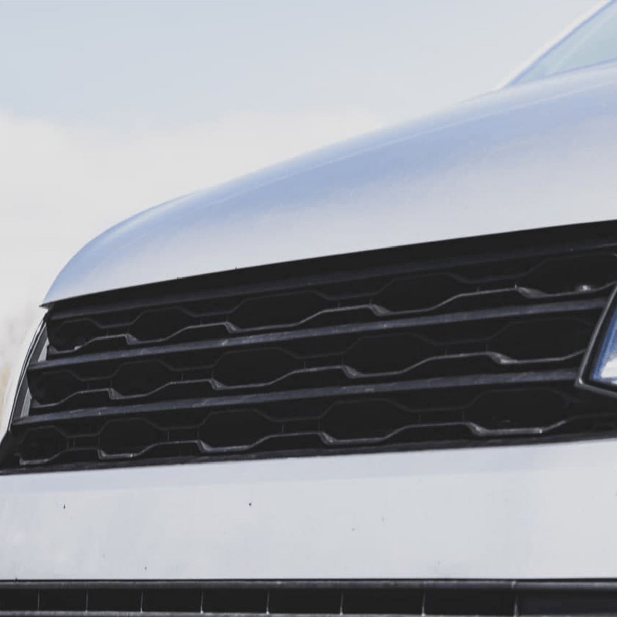 For VW T6 Front Grille R-Line Badgeless - Matte Black
