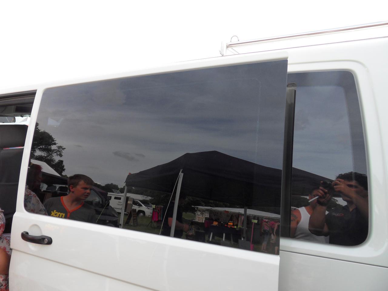 VW T6 Transporter Side Window Fixed Tinted/Limo Glass