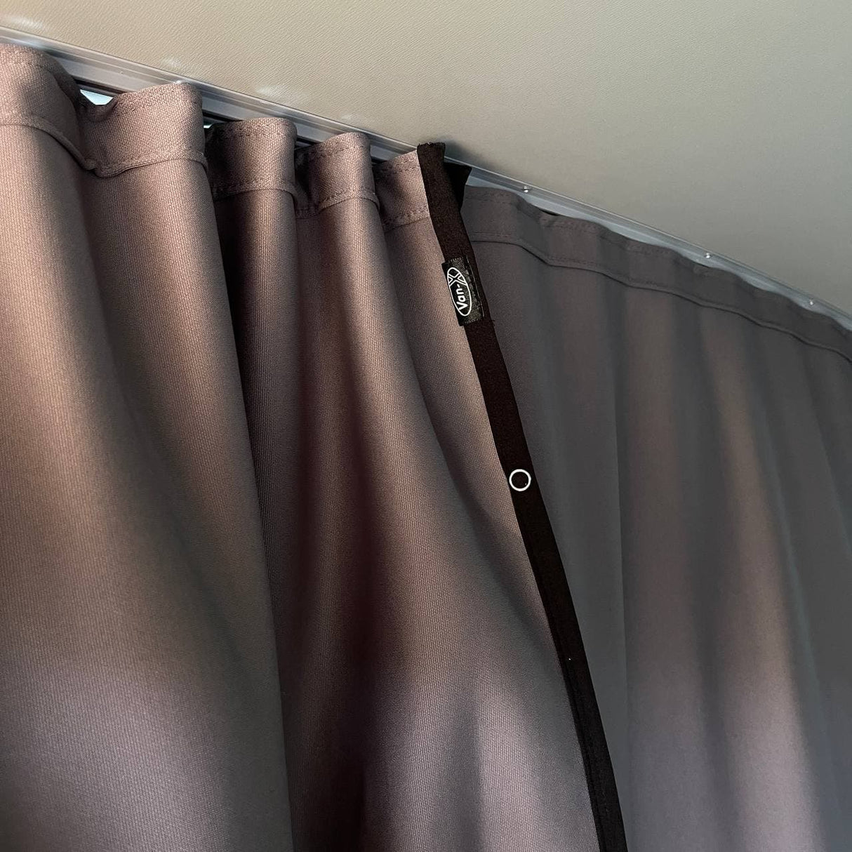 Citroen Relay Motorhome Campervan Cab Divider Cùirtearan le rèile