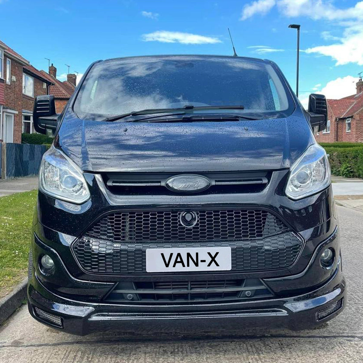 For Ford Transit Custom Honeycomb Front Grille – Gloss Black