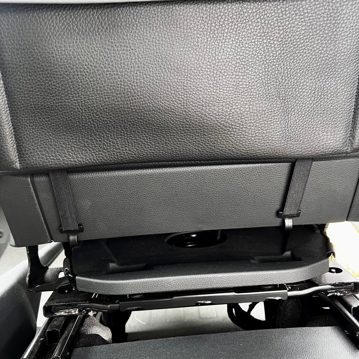 For VW California Ocean, Coast & Beach Campervan Single/Captains Seat Leatherette Back Seat Organiser Storage Solution