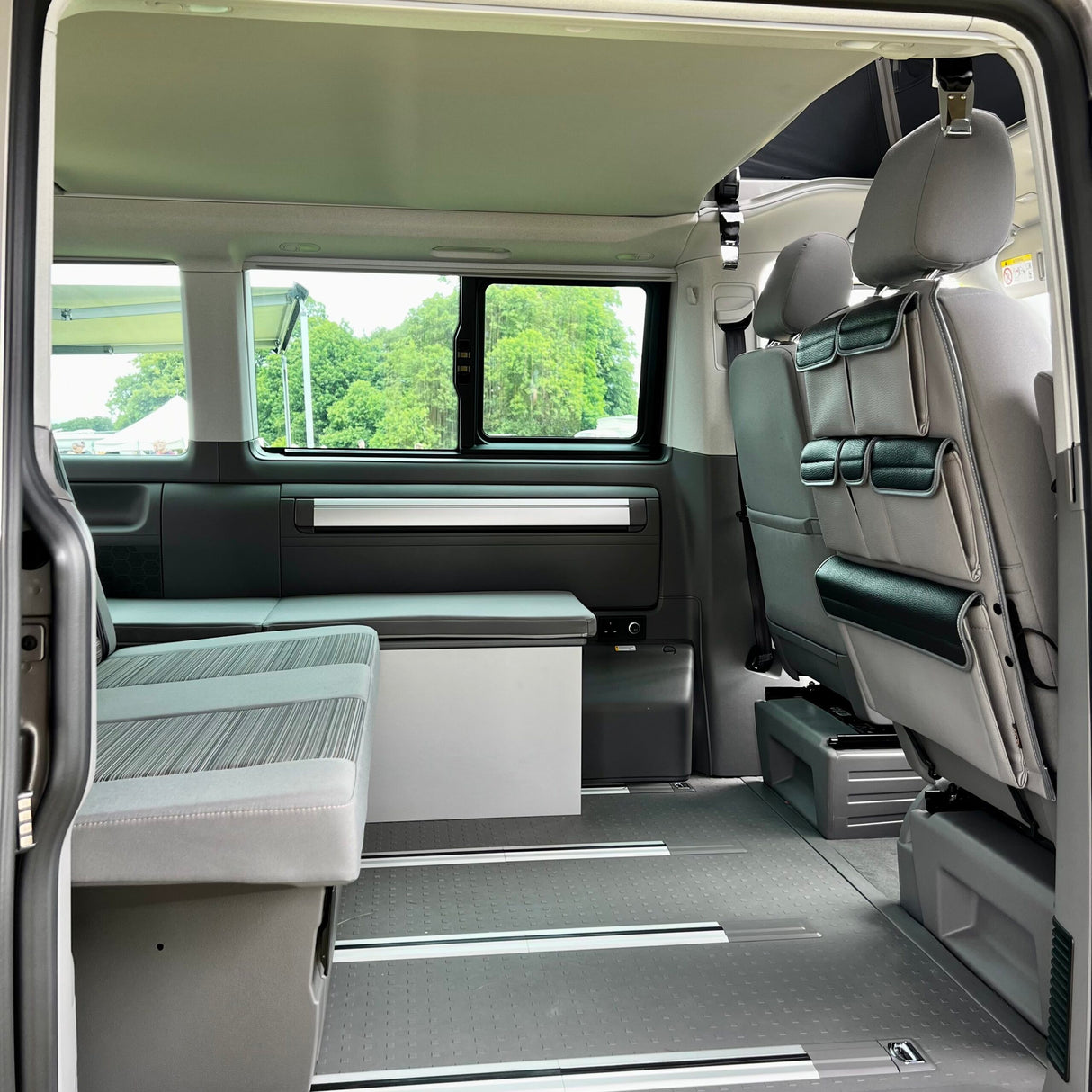 For VW California Ocean, Coast & Beach Campervan Single/Captains Seat Leatherette Back Seat Organiser Storage Solution