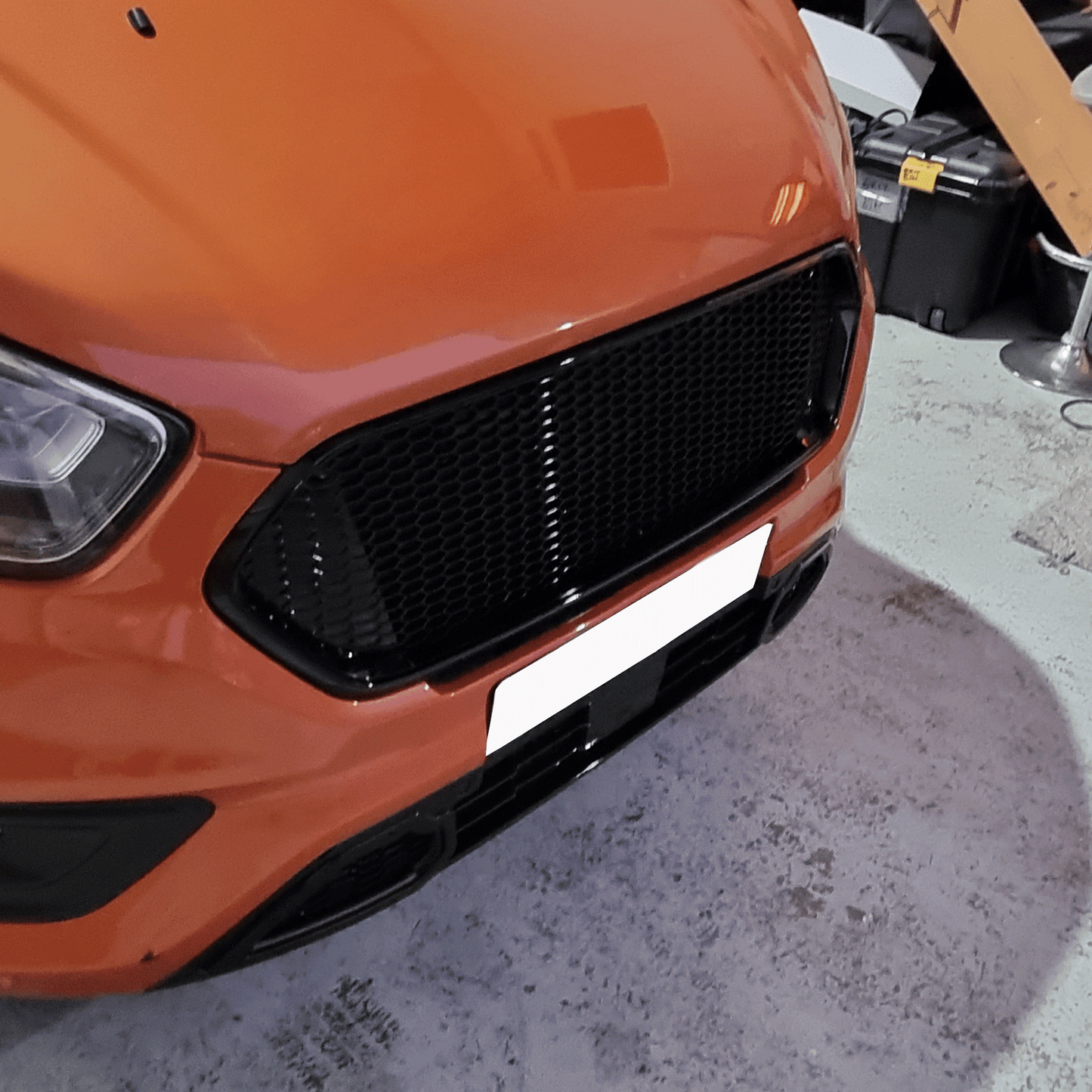 For Ford Transit Custom Front Badgeless Honeycomb Grille Gloss Black Styling Painted and Ready to Fit