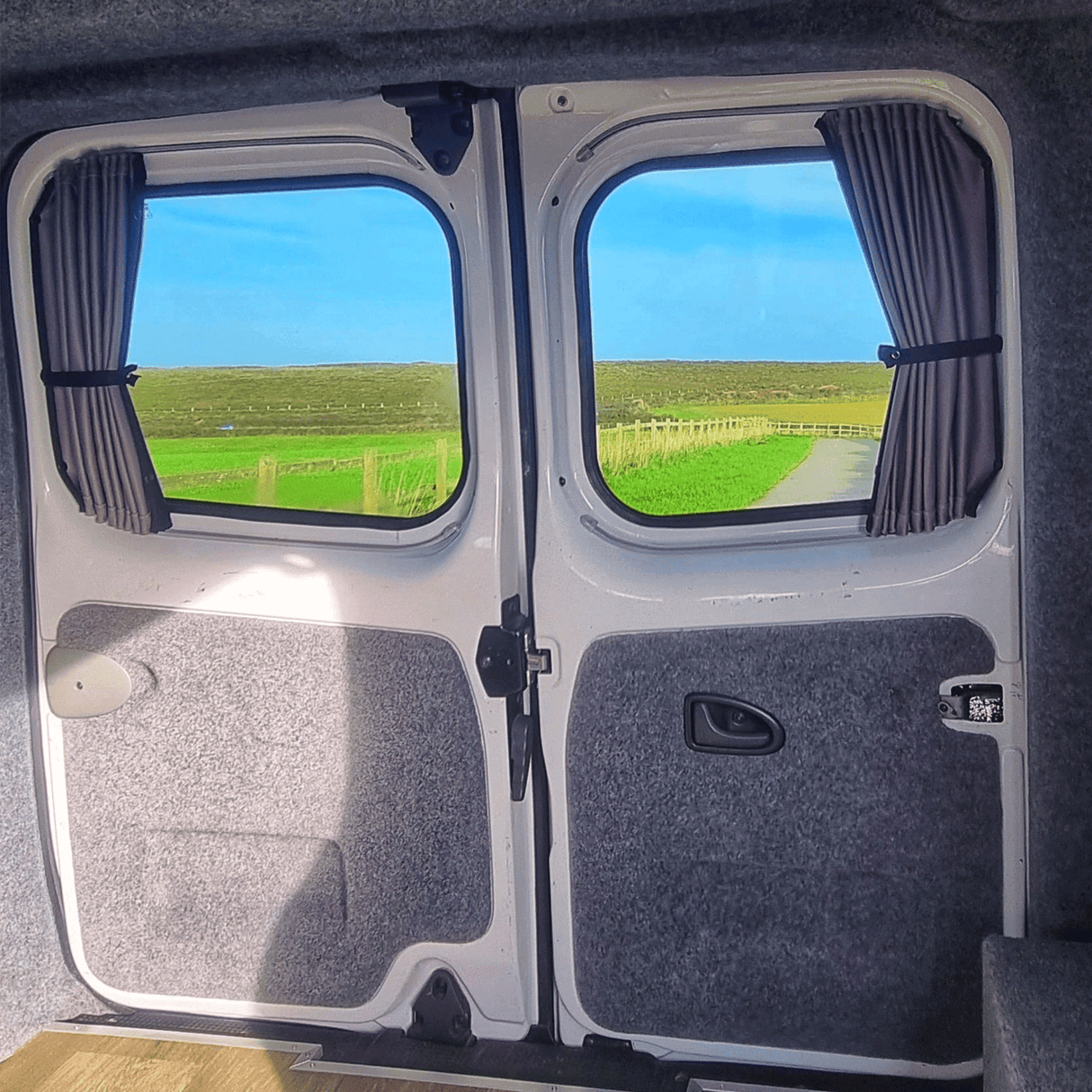 For Vauxhall Vivaro Premium 1 x Barndoor Window Curtains Van-X