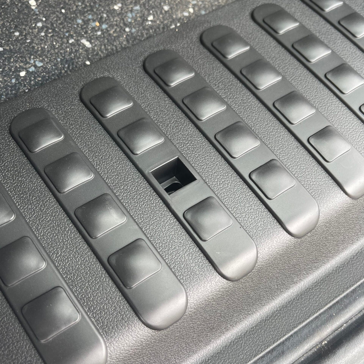 For VW T5, T5.1 V3 Barndoor Rear Threshold Cover Camper Conversion Parts Including Screws and Caps