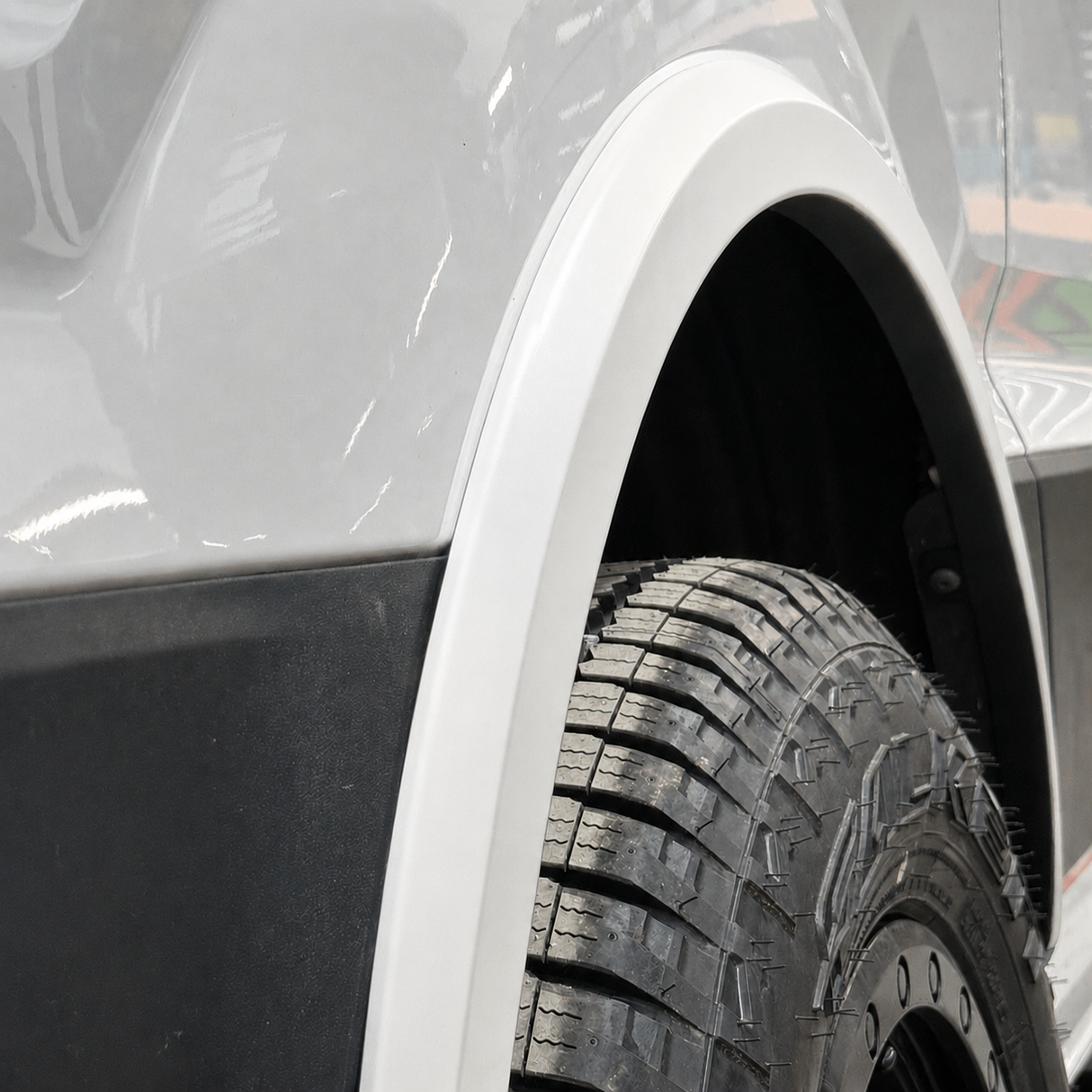 For VW New Crafter/MAN TGE Wheel Arch Trims - White 4 Piece Styling Kit | Van-X
