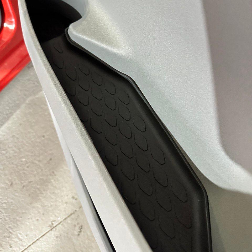 Rubber Door Pocket Inserts for New Ford Transit Custom - Premium Fit