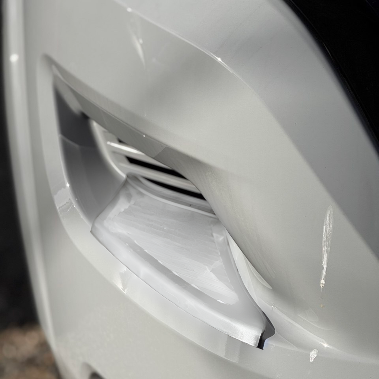 Airson Dìonadairean Plàta-coise Bampair Aghaidh Vauxhall Movano – Geal, Seata de 2 | Van-X