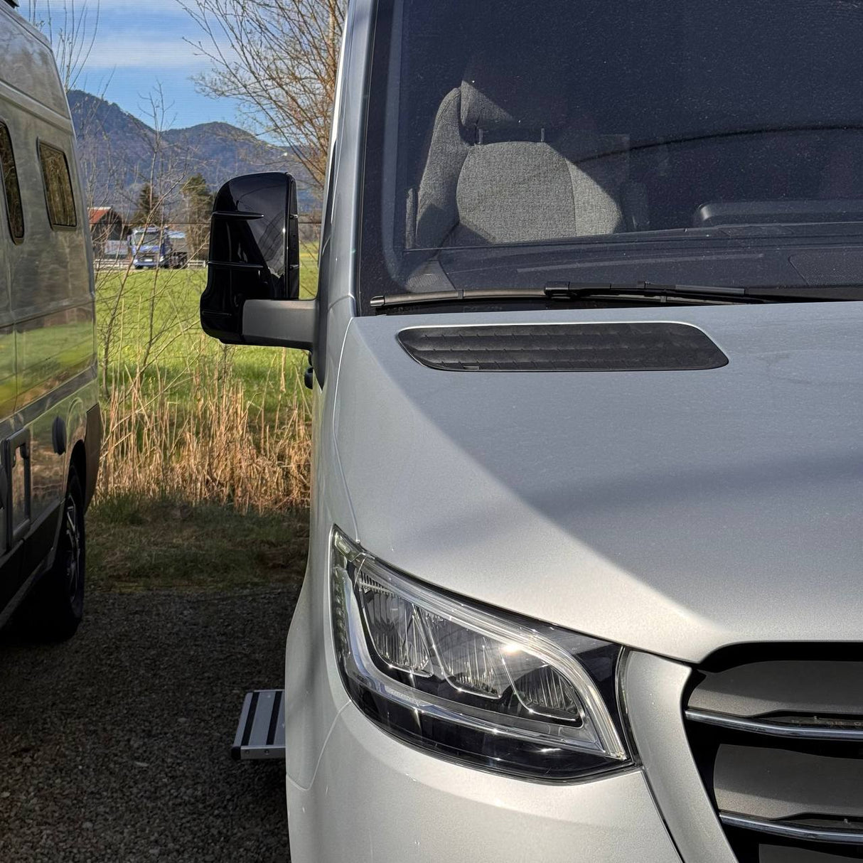 For Mercedes Sprinter 907 Wing Mirror Covers with Indicator - Gloss Black (Set of 2) - Replacement Caps for 907 Models