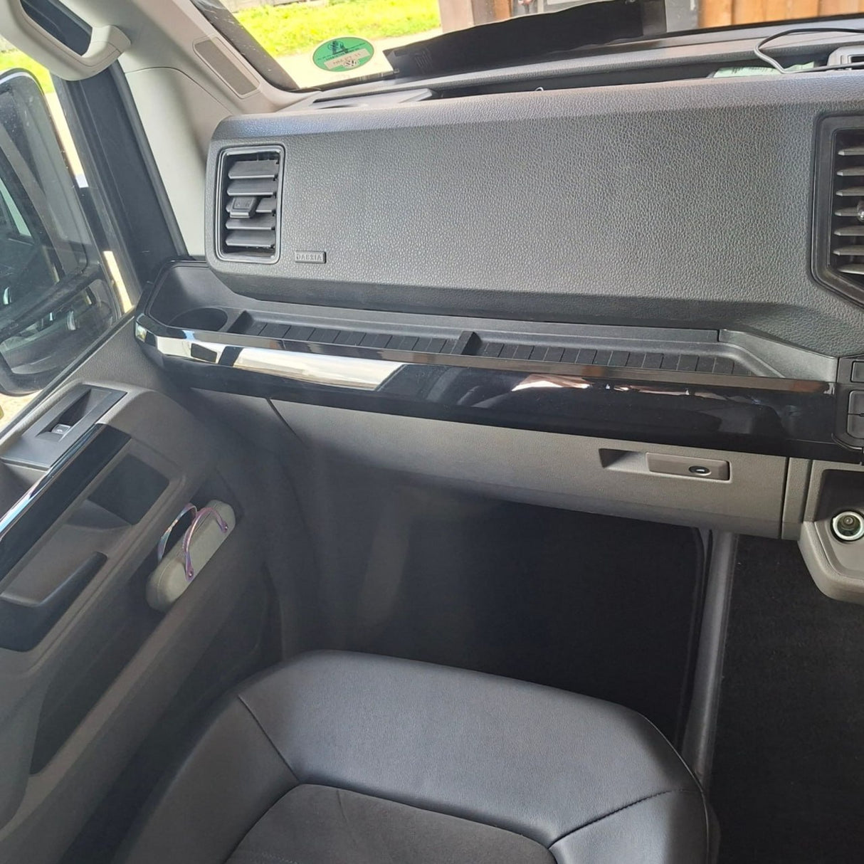 For MAN TGE RHD Lower Dash Styling Trims - Gloss Black (Set of 6) | Van-X
