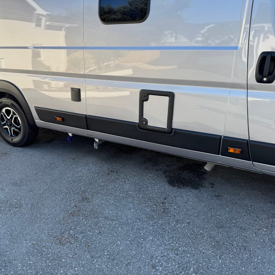For Citroën Relay Signal Marker Cover/Guard – Gloss Black Finish | Van-X