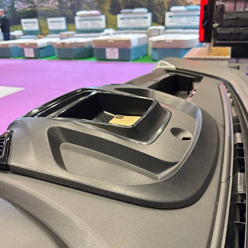 Airson Treidhe Deas-bhòrd Mullaich Fiat Ducato / RAM Promaster le Cuir a-steach Mata Rubair - Ùrachadh Taobh a-staigh - Van-X