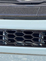 For Vauxhall Movano Bumper Honeycomb - Gloss Black, No Parking Sensors Replacement