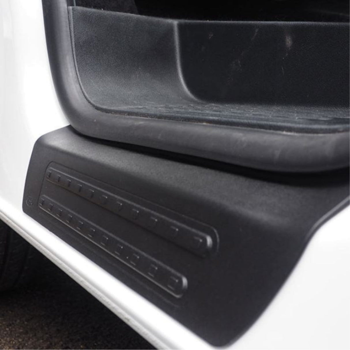 VW T6.1 Geàrdan inntrigidh dorsan aghaidh còmhdhail (Seata de 2)