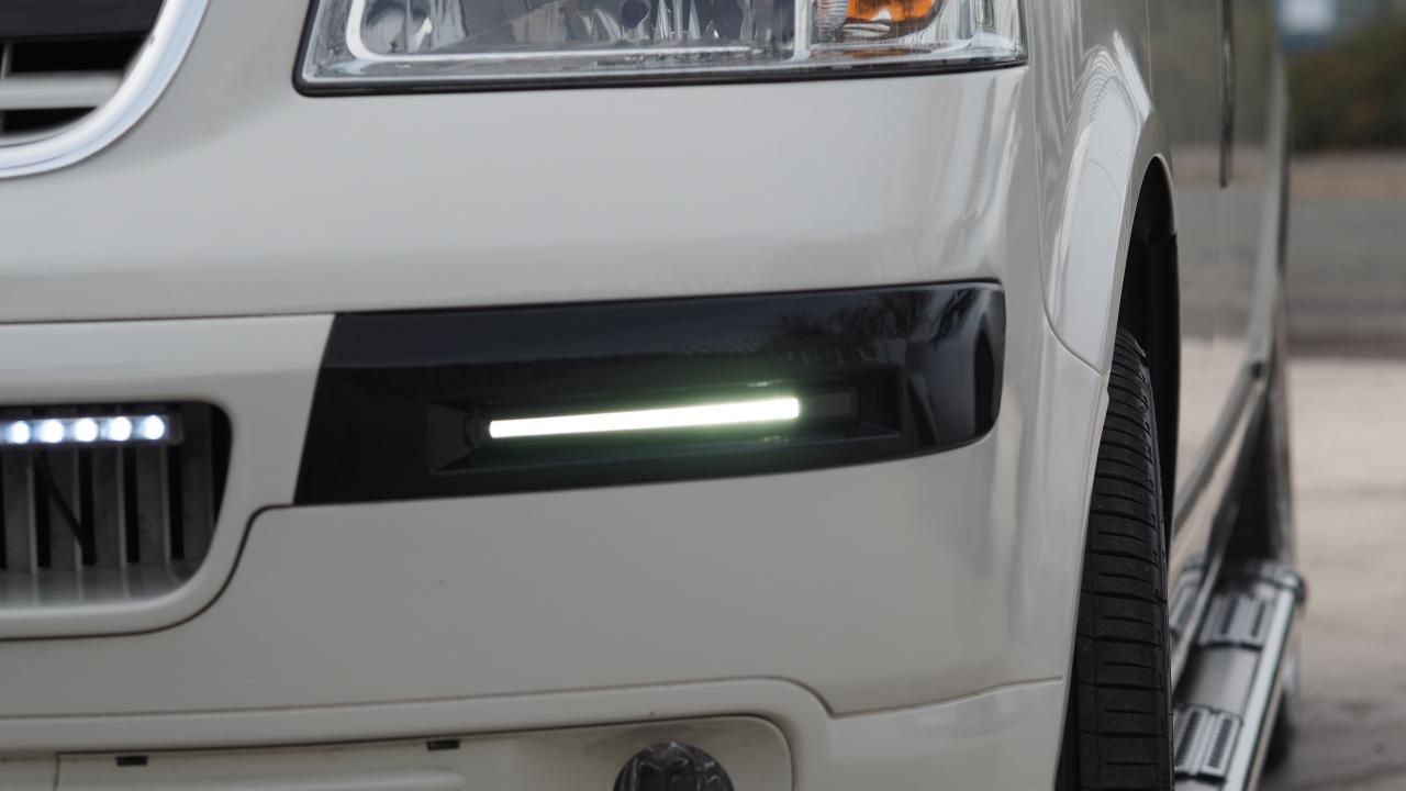 VW T5 Light Bar Commercial Bumper Drl 03-09 Painted and Ready to Fit