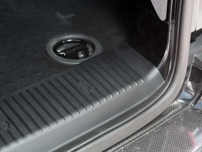 VW T5, T5.1 V2 Barndoor Rear Threshold Cover