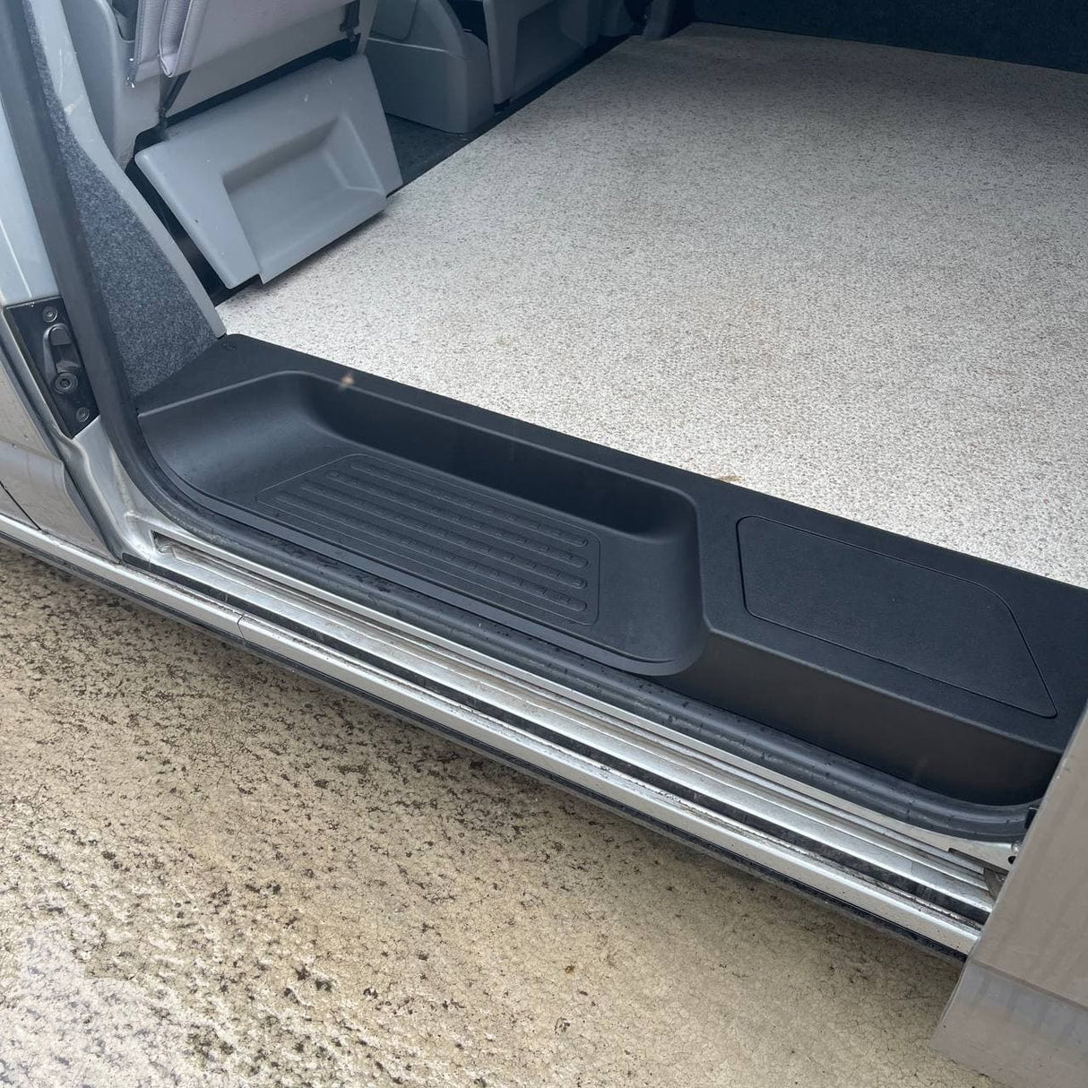 VW T5, T5.1 Transporter Side Loading Door Step V3 17mm Extra Deep with Storage Compartment (B-Grade)