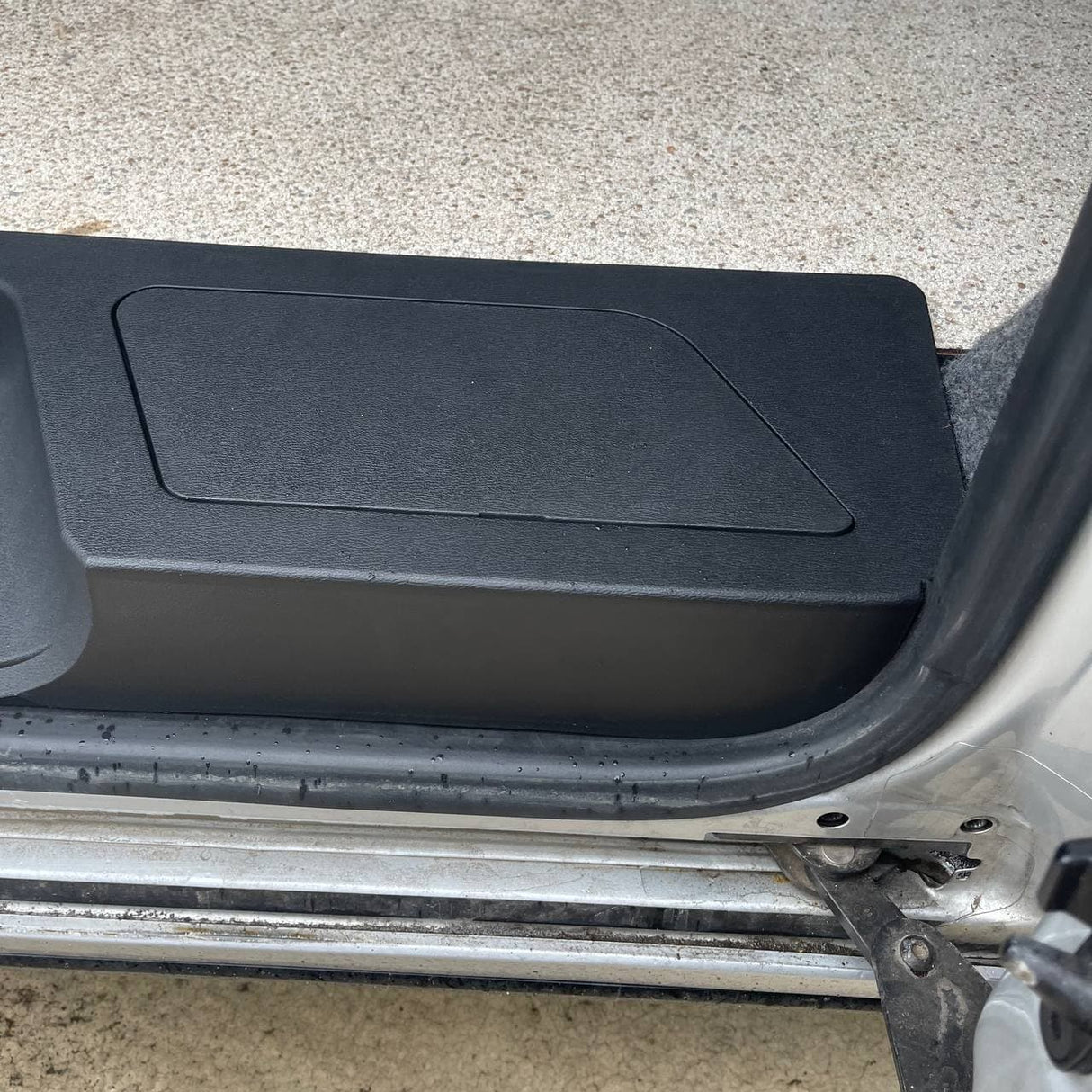 VW T5, T5.1 Transporter Side Loading Door Step V3 17mm Extra Deep with Storage Compartment (B-Grade)