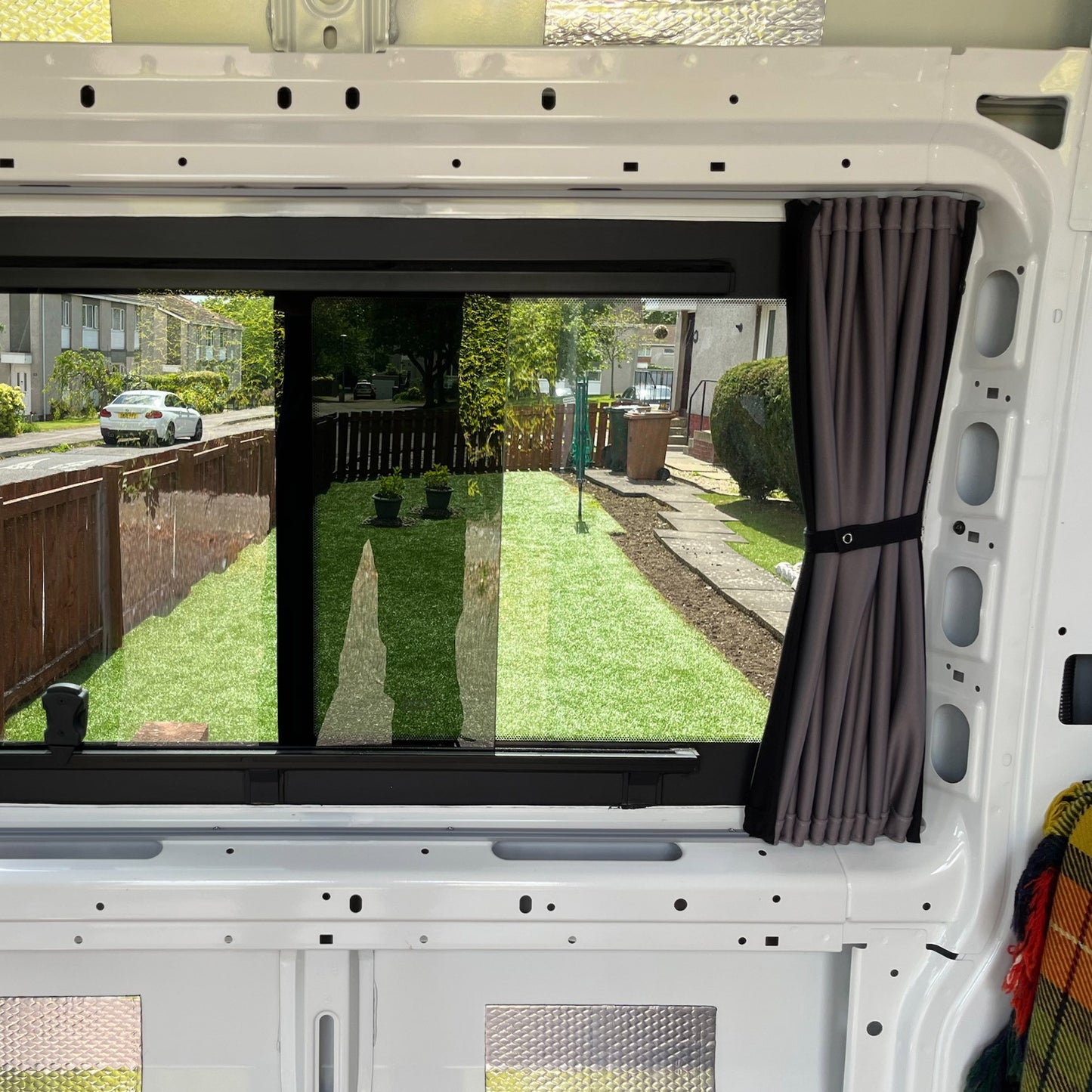 Citroen Relay camper van blind 1 x Side Window Curtain with rails Van-X