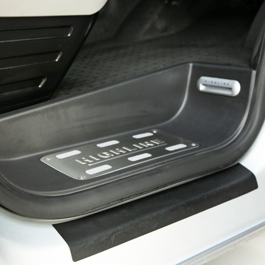 VW T5 Transporter Full Steps Inc Highline Inserts Suaicheantas Na goireasan as ùire, ath-chur