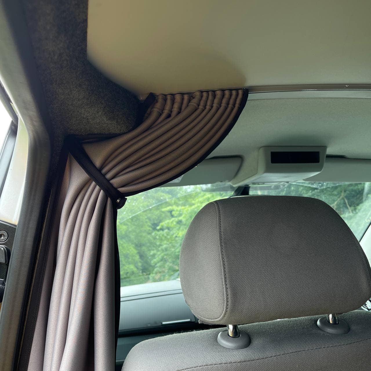 Vauxhall Vivaro Cab Divider Curtain Kit