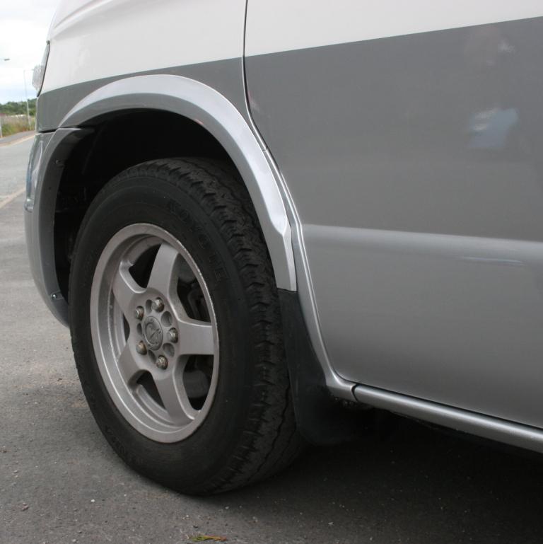 Front Wheel Arch Trims For Mazda Bongo / Ford Freda-7310