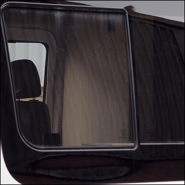 Side Window Sliding Glass for Mercedes Sprinter SWB-6371