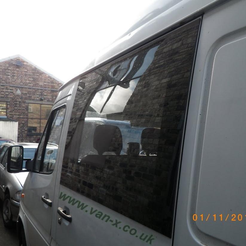 Mercedes Dodge Sprinter MK3 Smoked Side Window Fixed Glass Lwb - Mwb