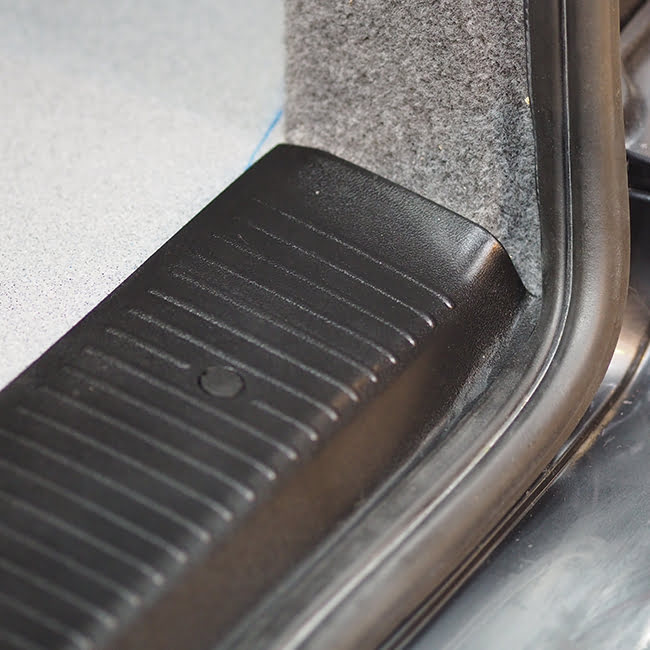 Rear Threshold For VW T6 Tailgate ABS Plastic Full length-20591
