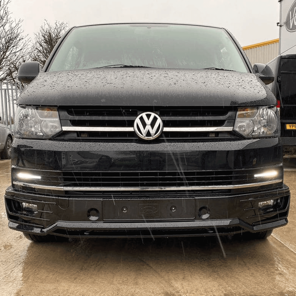 VW T5-X Styling Front End Premium 10-15 Ag ùrachadh làn Kit Facelift Air a pheantadh agus deiseil airson a dhol a-steach do 3 roghainnean dath