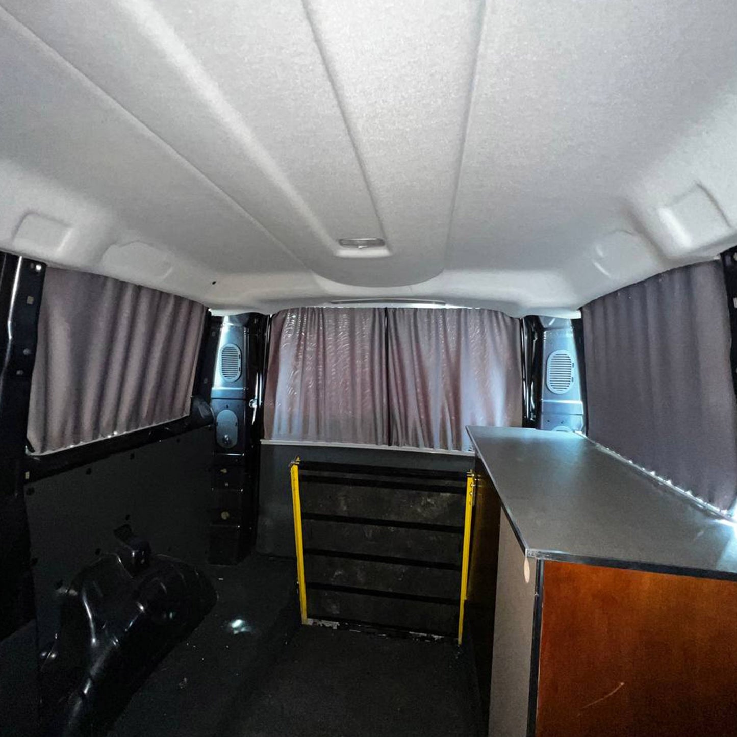 Fiat Scudo campervan Premium 4 x Taobh-uinneig, 1 x Tailgate Curtain Van-X