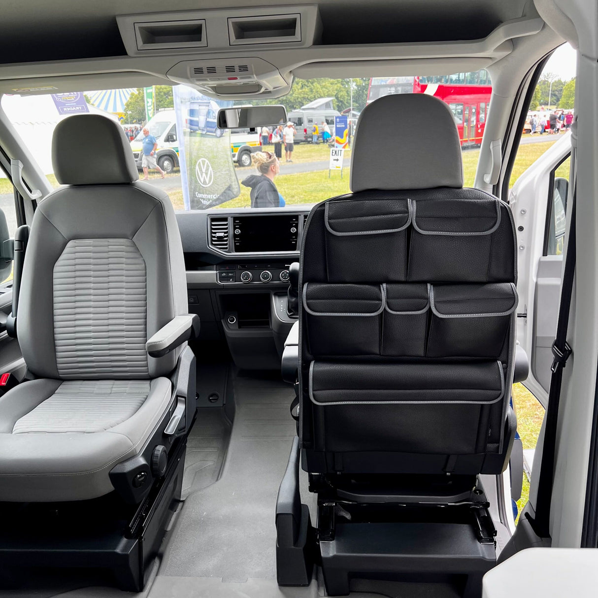VW California Ocean, Coast, Beach Campervan Single / Seat Caiptean Eagraiche Seat Cùil Leatherette