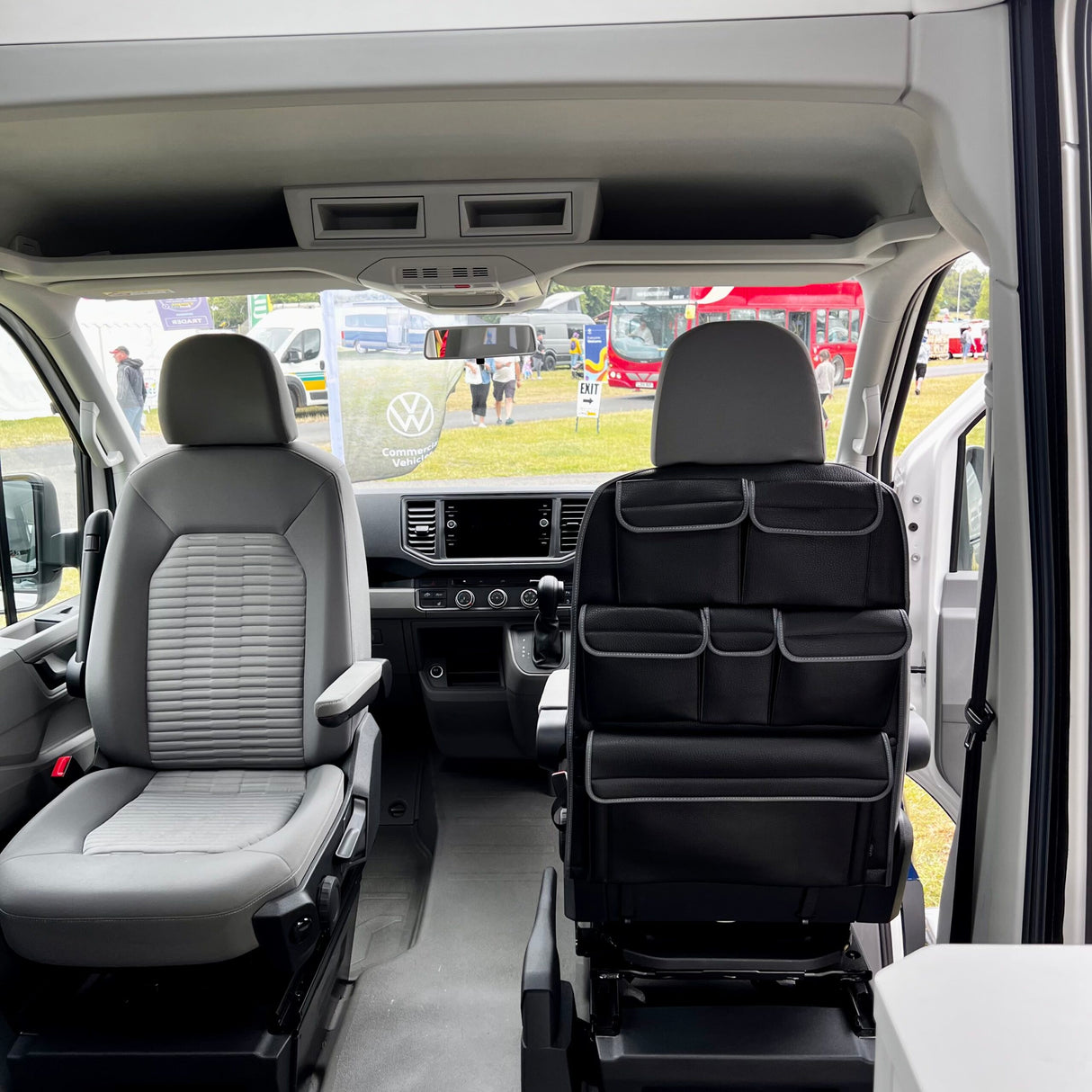 VW California Ocean, Coast, Beach Campervan Single / Seat Caiptean Eagraiche Seat Cùil Leatherette