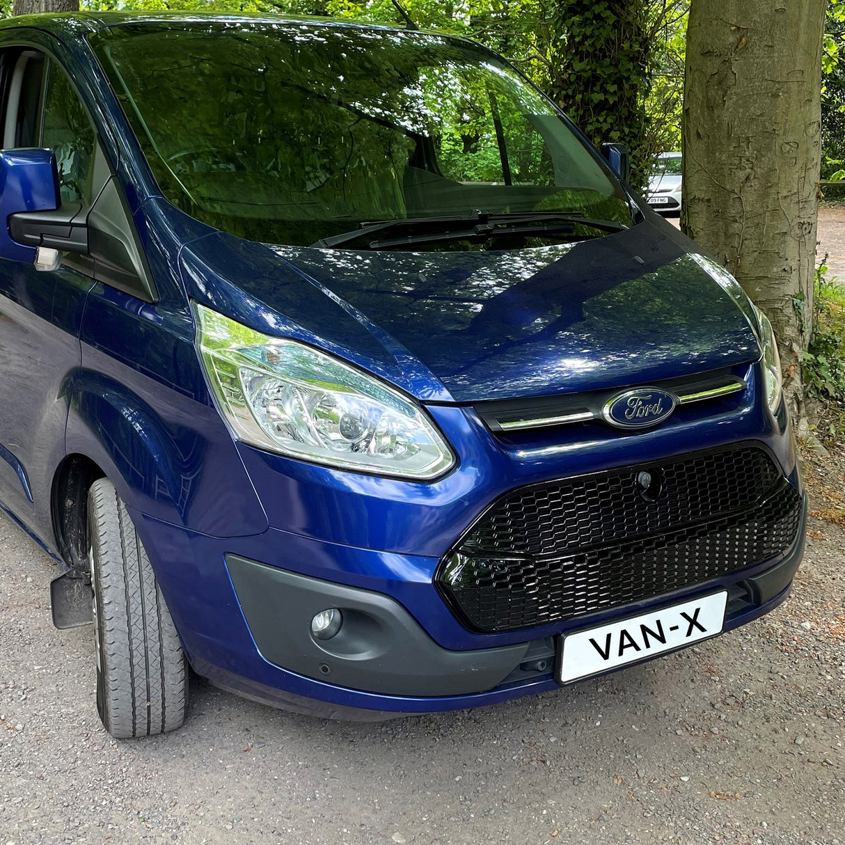 For Ford Transit Custom Front Grille Honeycomb Modified 2012 - 2018 MK1 Gloss Black Painted and Ready to Fit