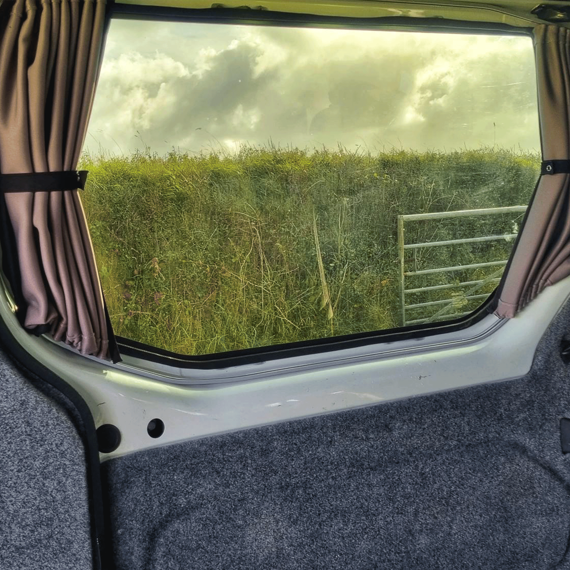 Vauxhall Vivaro Blackout Curtain Kit – 2 Side Windows, DIY Privacy Shades, UK Made