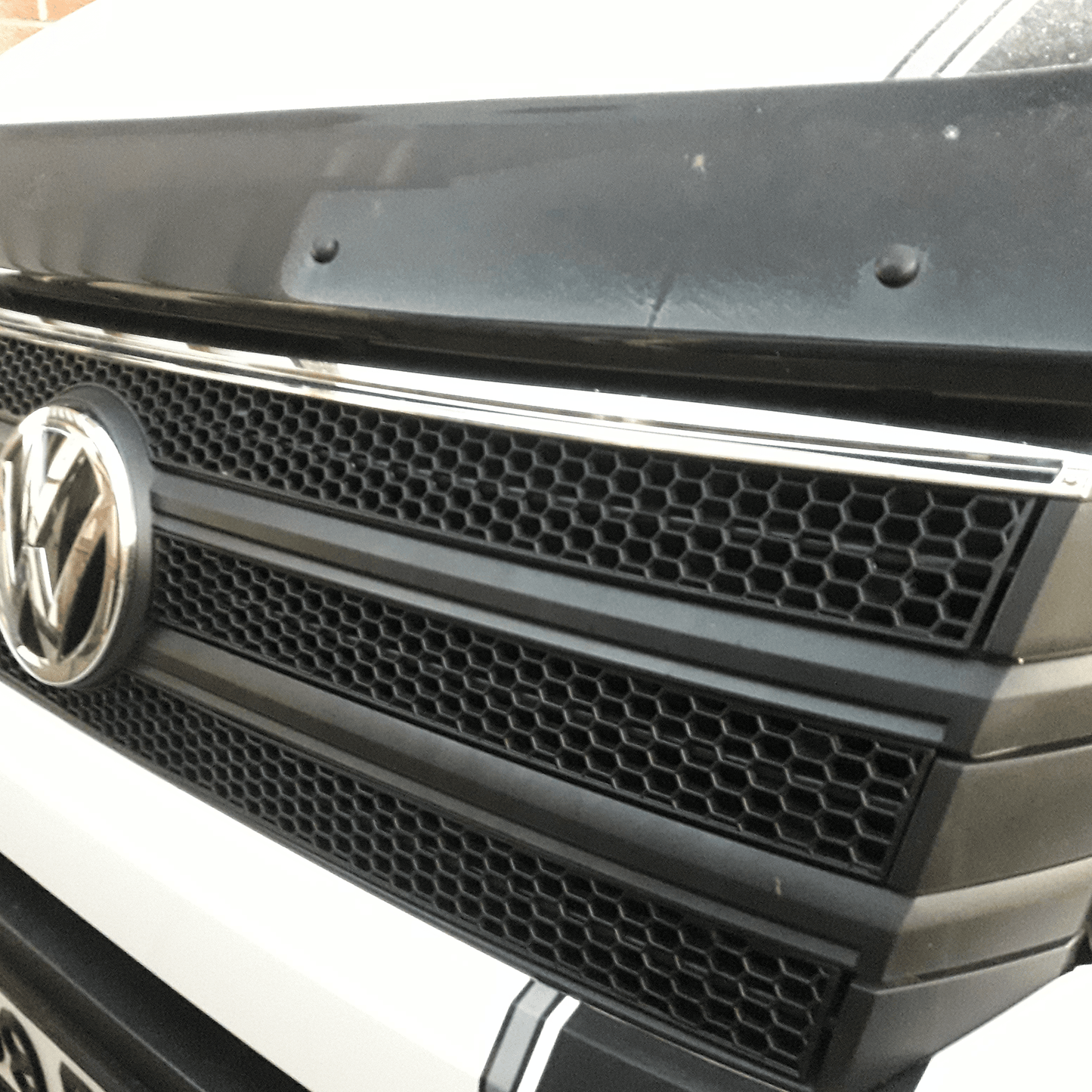 Airson cuir a-steach Grille Honeycomb Cruth Ùr VW Crafter