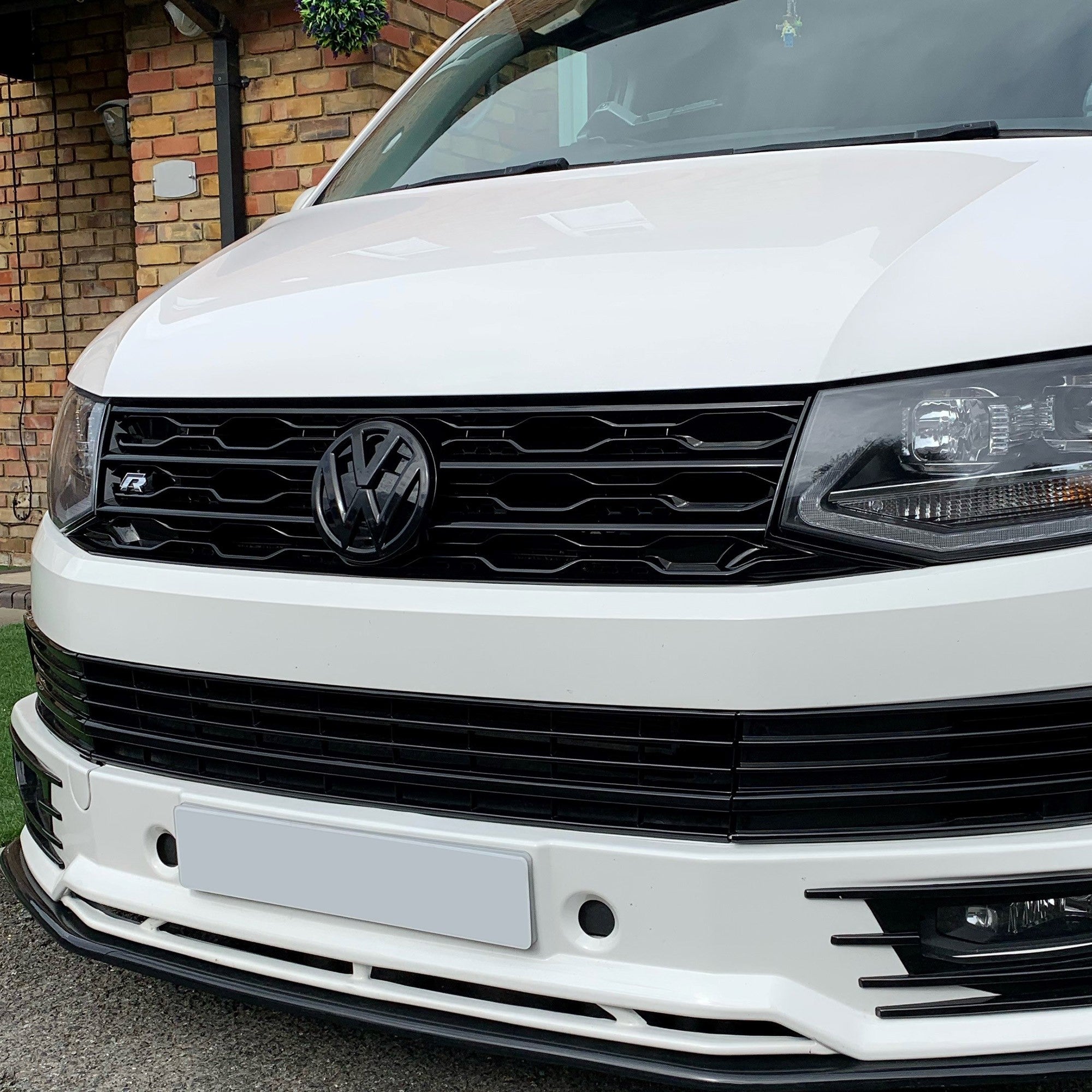 VW T6 Front Grille R-Line (2 in 1) Badged/Badgeless - Gloss Black – Van-X